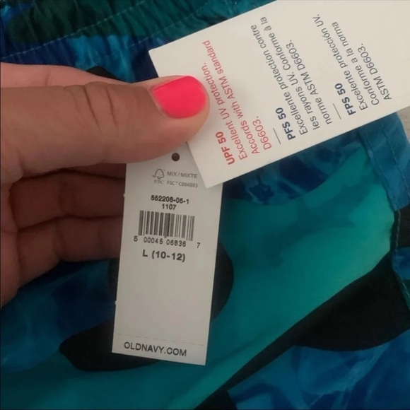 (NWT) Old Navy Graphic Swim Trunks for Boys, Large (8-10) - Picture 4 of 13